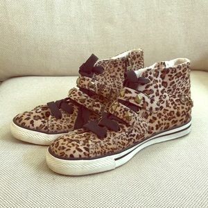 FUN Cheetah Print Sneakers!